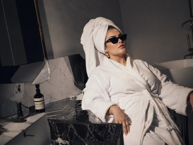 Dermatolozi upozoravaju: Ovo žene stalno rade posle tuširanja, a uništava kožu