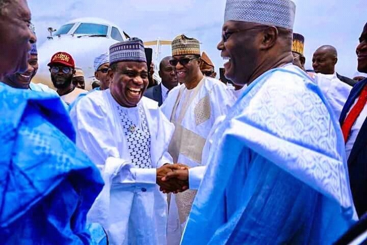 Atiku meets with Sokoto Governor Tambuwal before the election (Atiku campaign) 