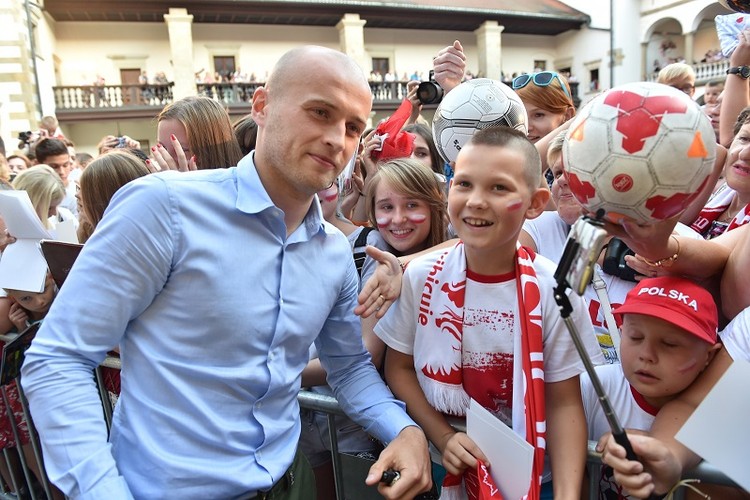 Michał Pazdan na Zamku Królewskim. Tak dziękowano mu za grę na Euro 2016