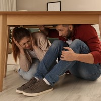 Földrengés: mit tehetünk, ha bekövetkezik? Így keressen menedéket!