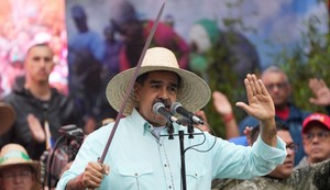 Nikolas Maduro govori u Karkaasu 10. decembra 2025.