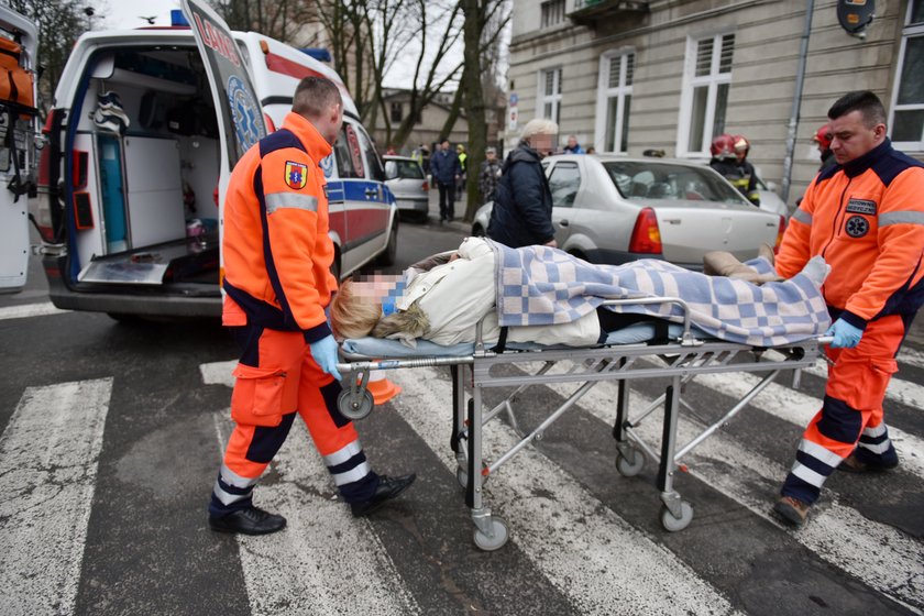 wypadek na 6 Sierpnia przy Strzelców Kaniowskich w Łodzi