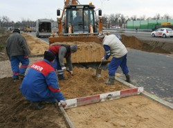 Tusk walczy z kryzysem jak Hitler