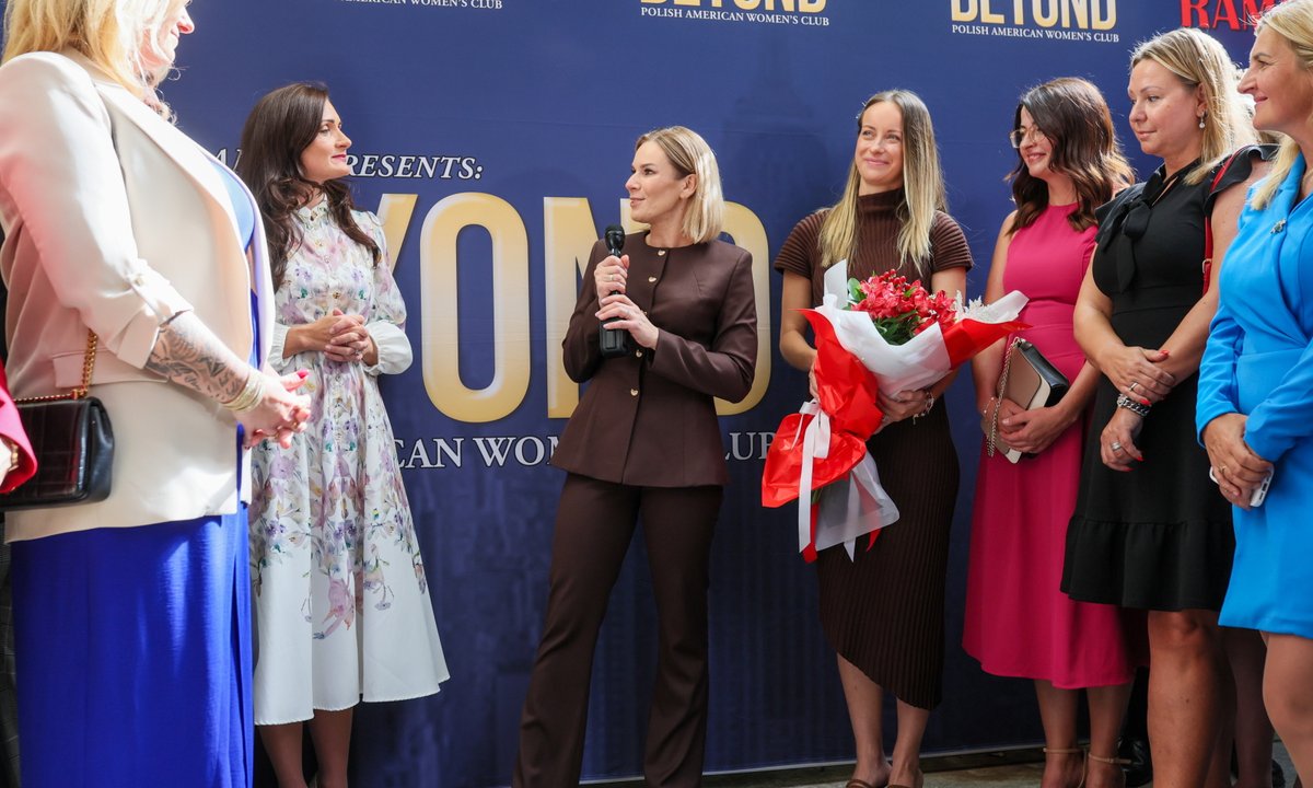 Marta Nawrocka zachwyciła w Nowym Jorku. To już kolejny raz, kiedy postawiła na taką stylizację