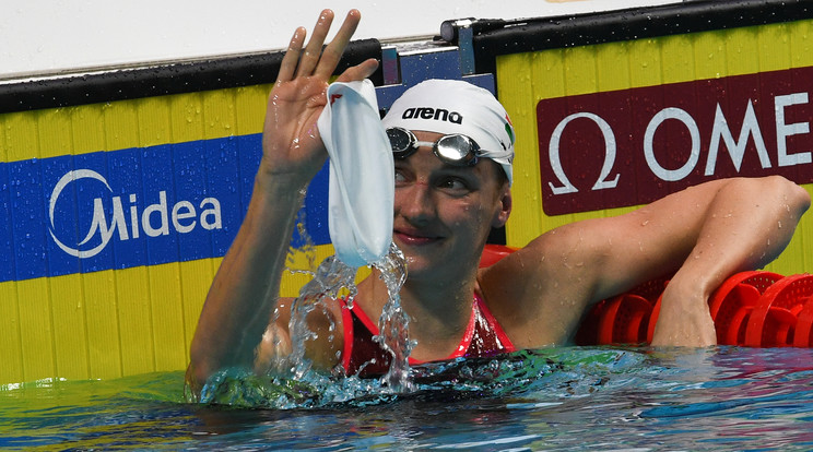 Hosszú a második időt úszta, de visszalépett 100 méter háton /Fotó: AFP