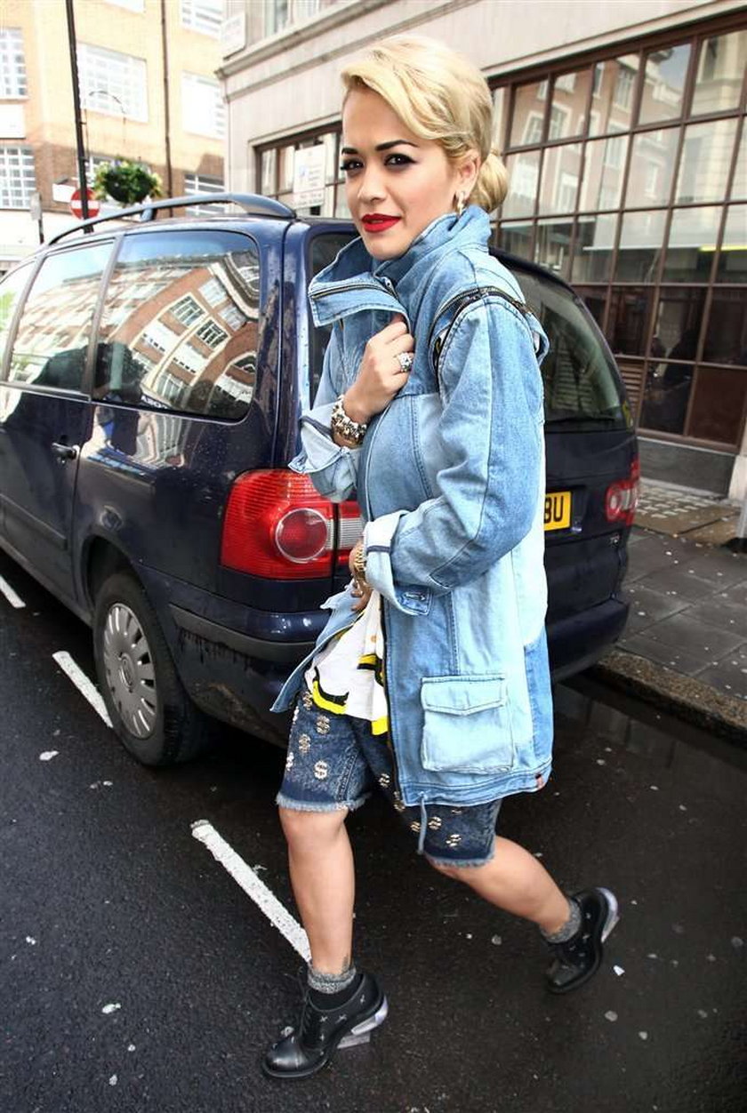 Rita Ora styl - buty 2 w 1 pantofle wysokie obcasy