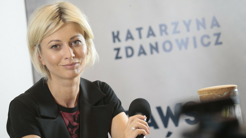 Dziennikarka TVN24, Katarzyna Zdanowicz, rozstaje się ze stacją, z którą związana była od 2012 r. Była jedną z dwóch prowadzących program "Polska i Świat". Nie wiadomo, gdzie dziennikarka będzie kontynuowała karierę.