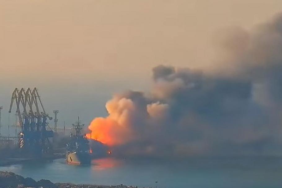 Ukraiński atak na bazę Floty Czarnomorskiej w Sewastopolu na Krymie 24 marca 2024 roku.