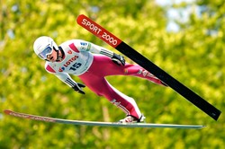 Letnia Grand Prix: Kento Sakuyama wygrał w Hakubie. Stoch i spółka nie skakali