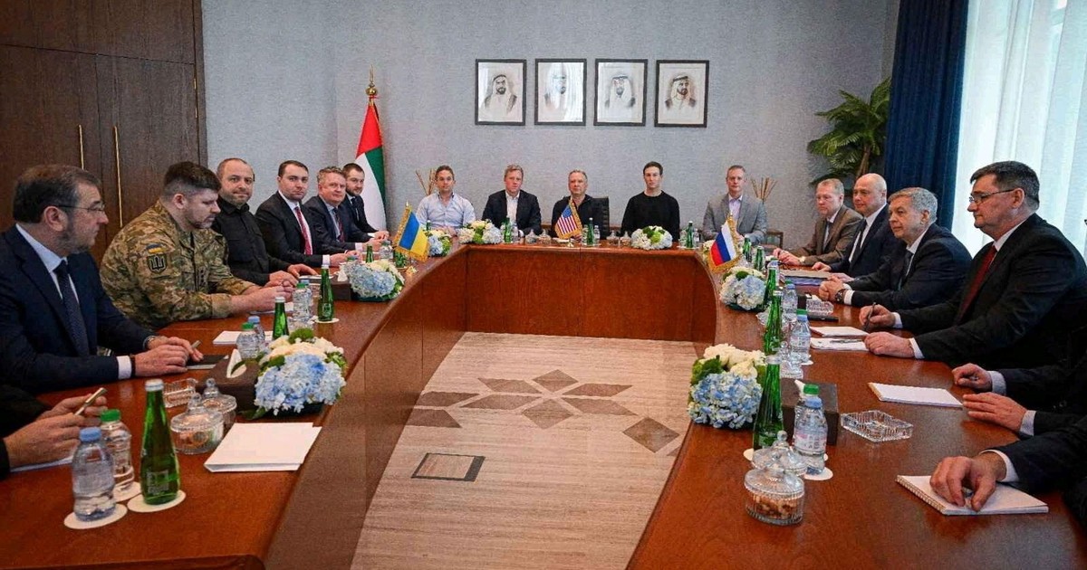 Ukraińcy i Rosjanie przy jednym stole. Zełenski podsumował negocjacje w Abu Zabi