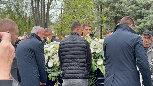 Sahranjen Duško Vujošević