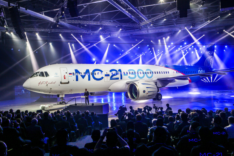 Irkut MC-21 (Jak-242)