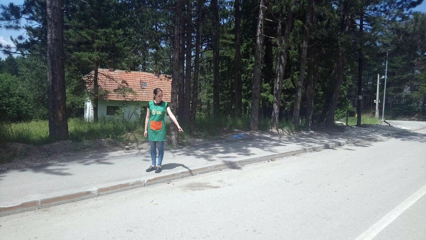 Maleni Aleksa oginuo je 2018. godine kada je sa svojim vršnjacima i vođom rekreativne nastave prelazio ulicu