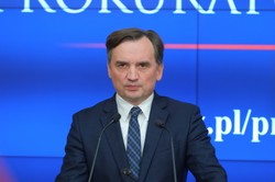 Ziobro nie krył, co sądzi o odejściu Szymańskiego. "Lepiej późno niż wcale"