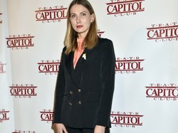 Ciemne włosy, "mocne" usta - Joanna Moro zmieniła image. FOTO