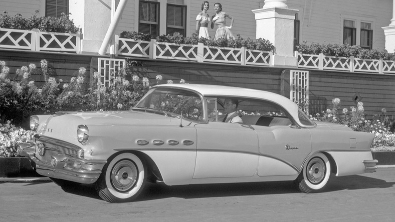 Buick Super Riviera Sedan