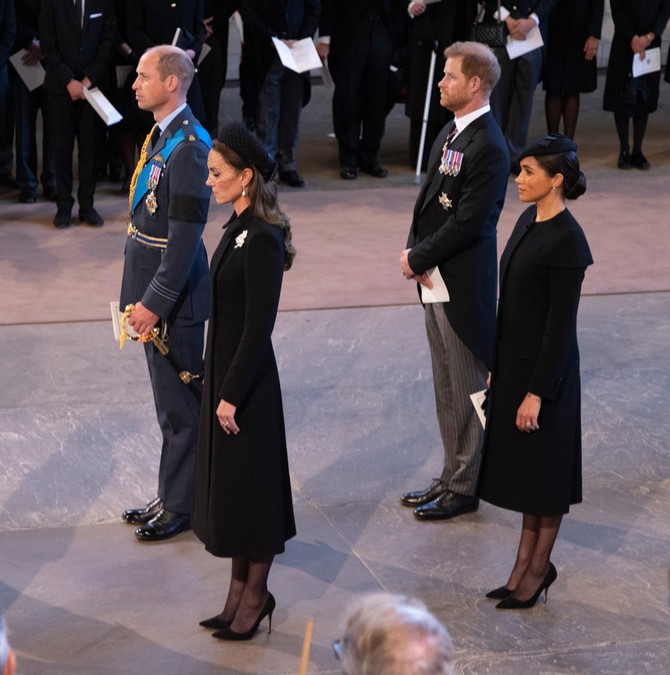 Kejt Midlton, princ Vilijam, Megan Markl i princ Hari u Vestminstertskoj opatiji