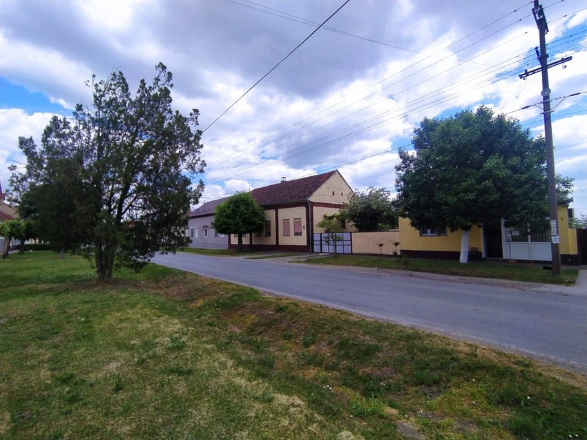 Knežević je svoju opremu i lažne diplome sakrio kod rođaka nadomak Rume