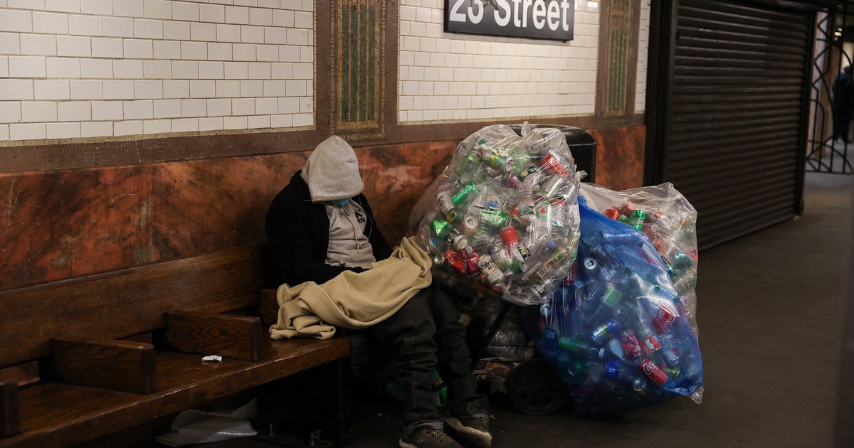 "Przed nami komplikacje natury pożarowej". Codzienność w nowojorskim metrze