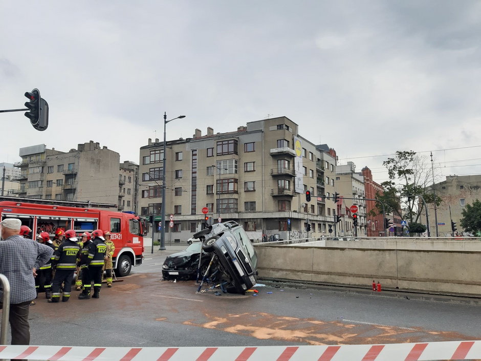 Wypadek na skrzyżowaniu Mickiewicza z Wólczańską