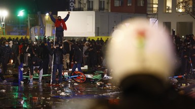 Starcia marokańskich kibiców z policją w Belgii i Holandii. Podpalali samochody, atakowali policjantów [ZDJĘCIA]