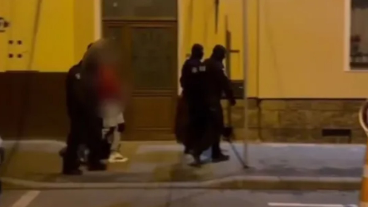 Bărbat urmărit internațional, prins de polițiști în Cluj-Napoca. Era căutat de autoritățile din Germania și Spania