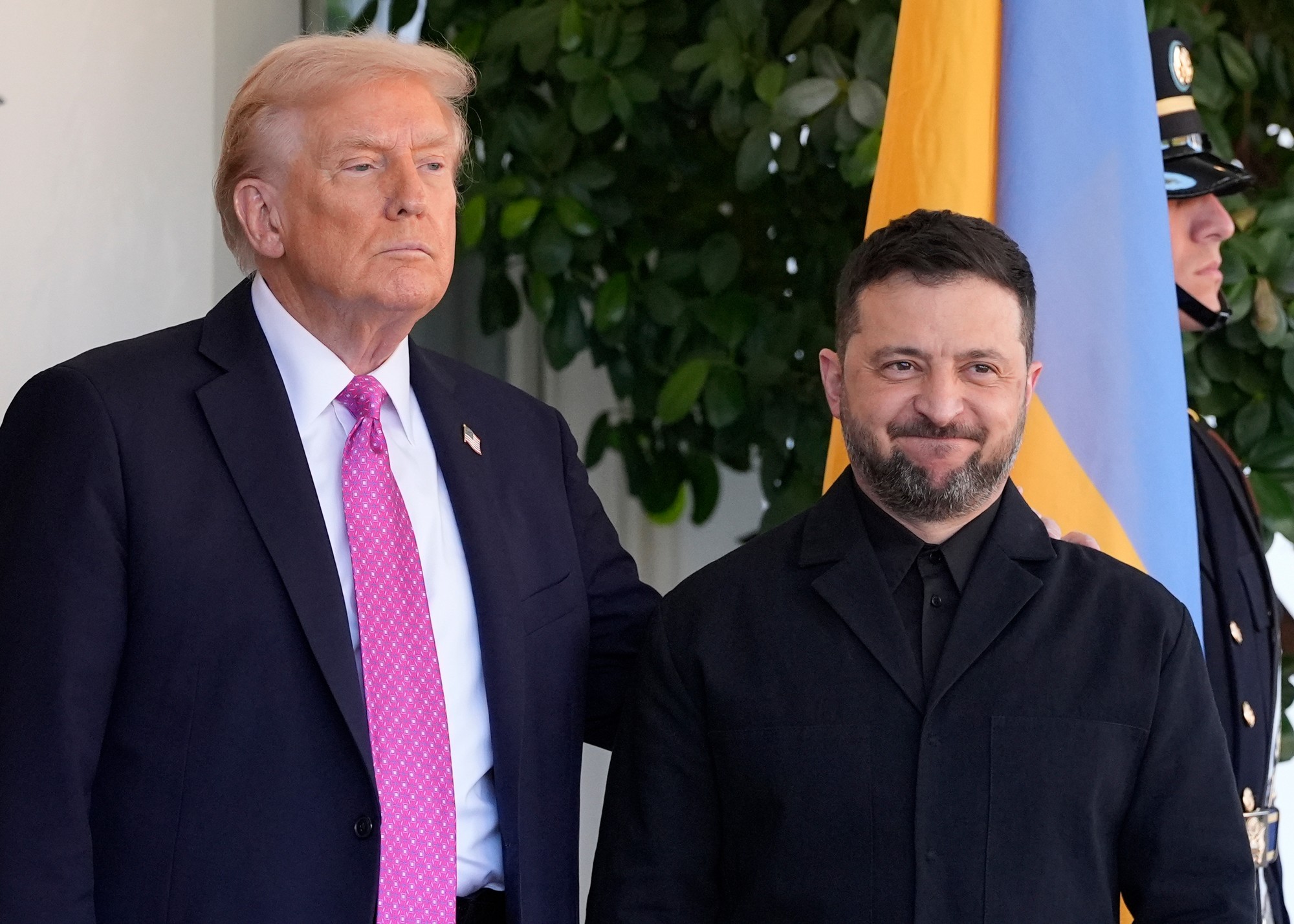 Prezident USA Donald Trump a ukrajinský prezident Volodymyr Zelenskyj.