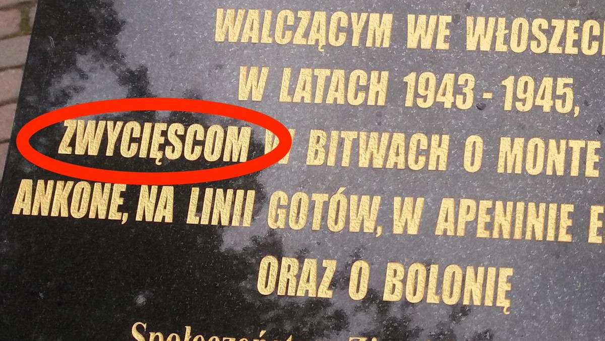 Hołd „zwycięscom. Kuriozalne błędy na pamiątkowej tablicy