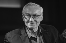 Reżyser Janusz Kondratiuk został pochowany na Powązkach Wojskowych w Warszawie