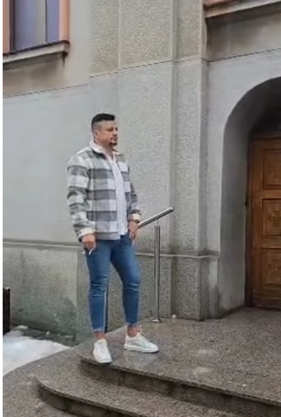 Terzu isterala Milica sa krštenja