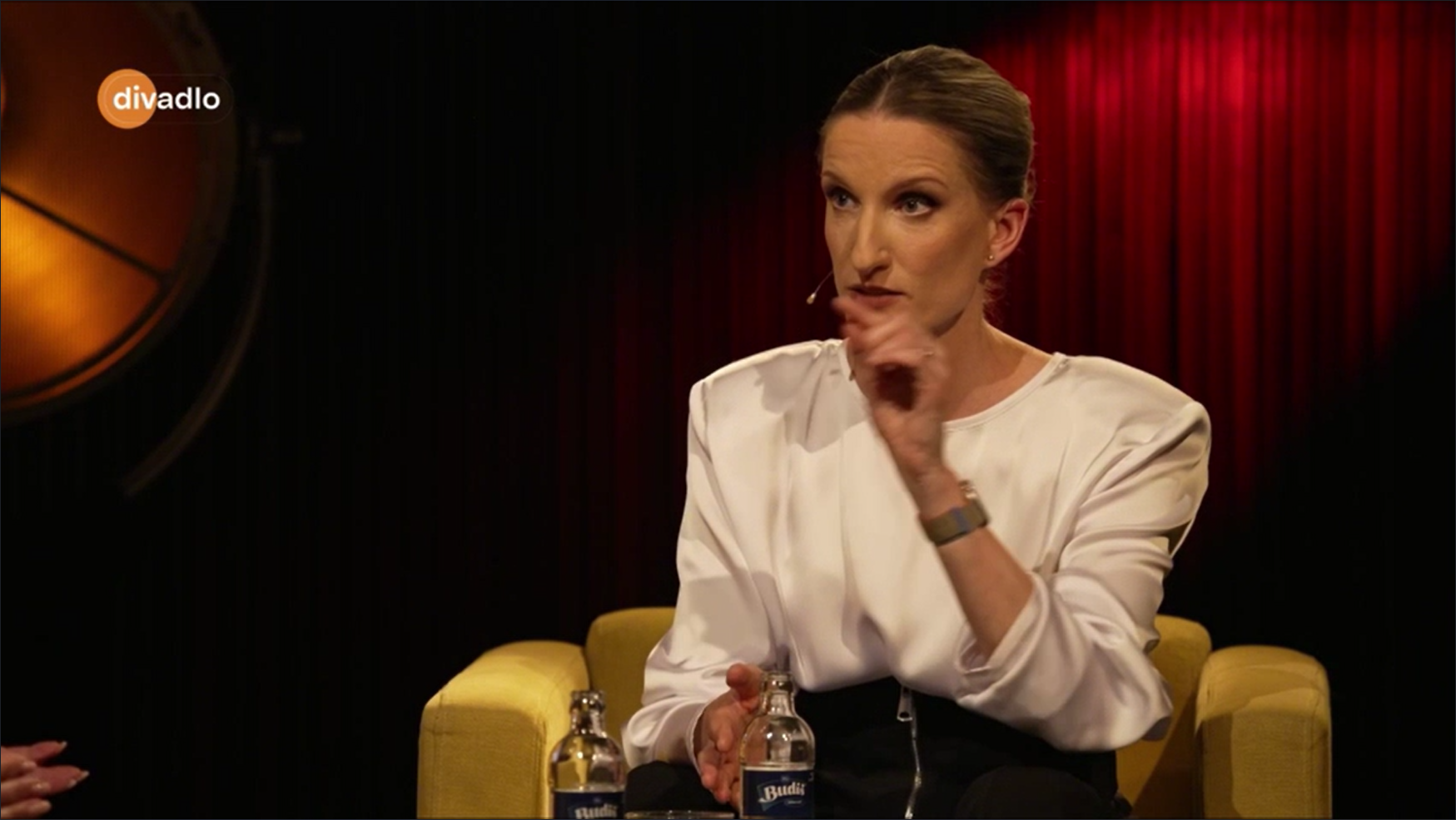 Moderátorka Adela Vinczeová v talkšou Adela trochu inak. 