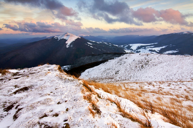 Bieszczady pod cienką warstwą śniegu