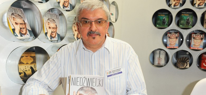 Dyrektor Trójki: To Niedźwiecki zdecydował o przestawieniu piosenki Kazika