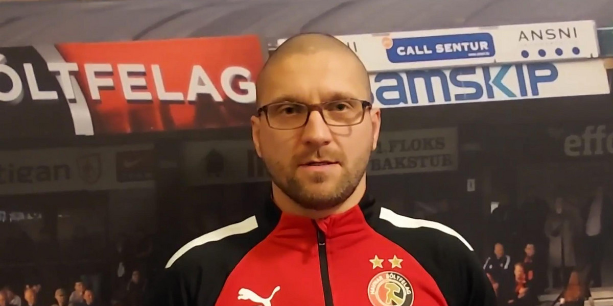 Łukasz Cieślewicz jest obecnie trenerem kobiecej drużyny HB Torshavn. 