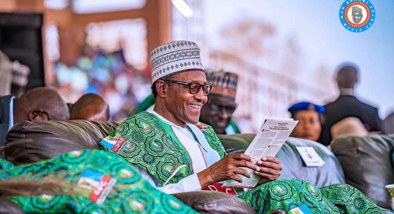 Buhari meets Ekiti traditional rulers, seeks support for re-election
