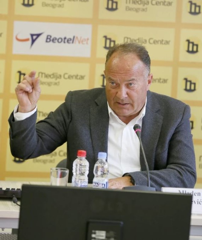 Ministar prosvete Mladen Šarčević