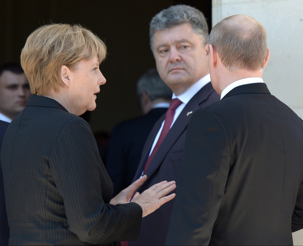 Angela Merkel, Petro Poroszenko i Władimir Putin