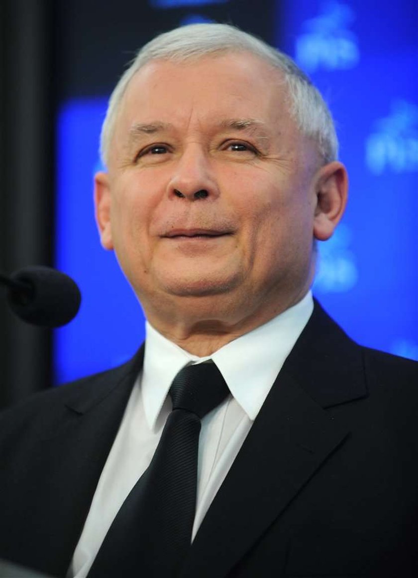 Kaczyński z rozpiętym rozporkiem. Przemawiał, gdy nagle...