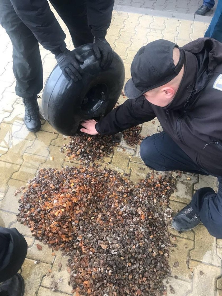 Celnicy znaleźli skarb w zbiorniku gazu