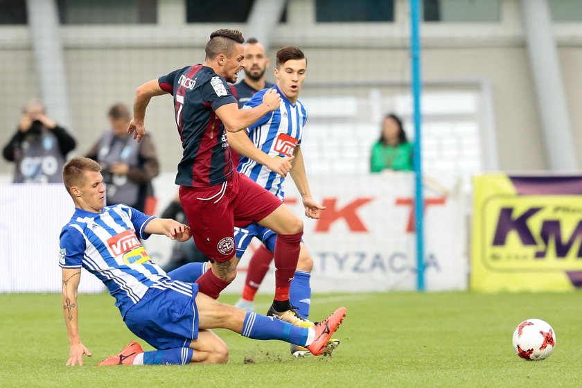 Pilka nozna. Ekstraklasa. Pogon Szczecin - Gornik Zabrze. 23.09.2017