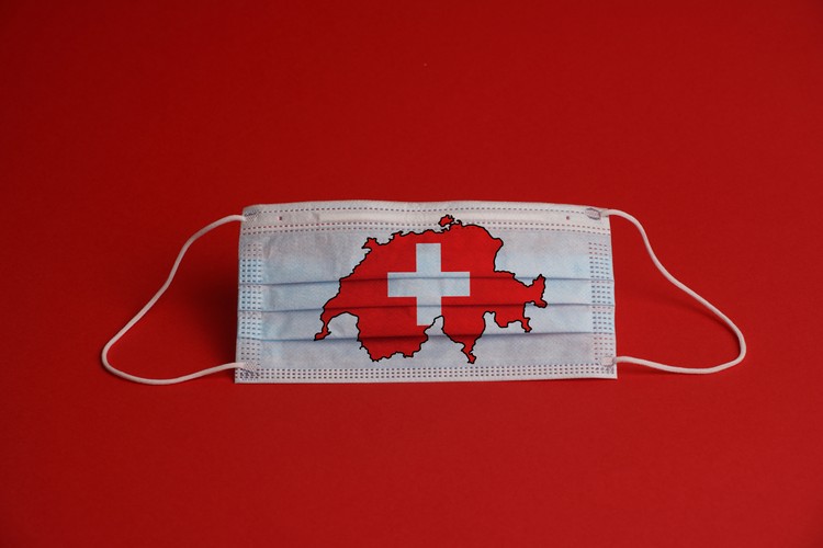 Szwajcaria (Europa) 82,11