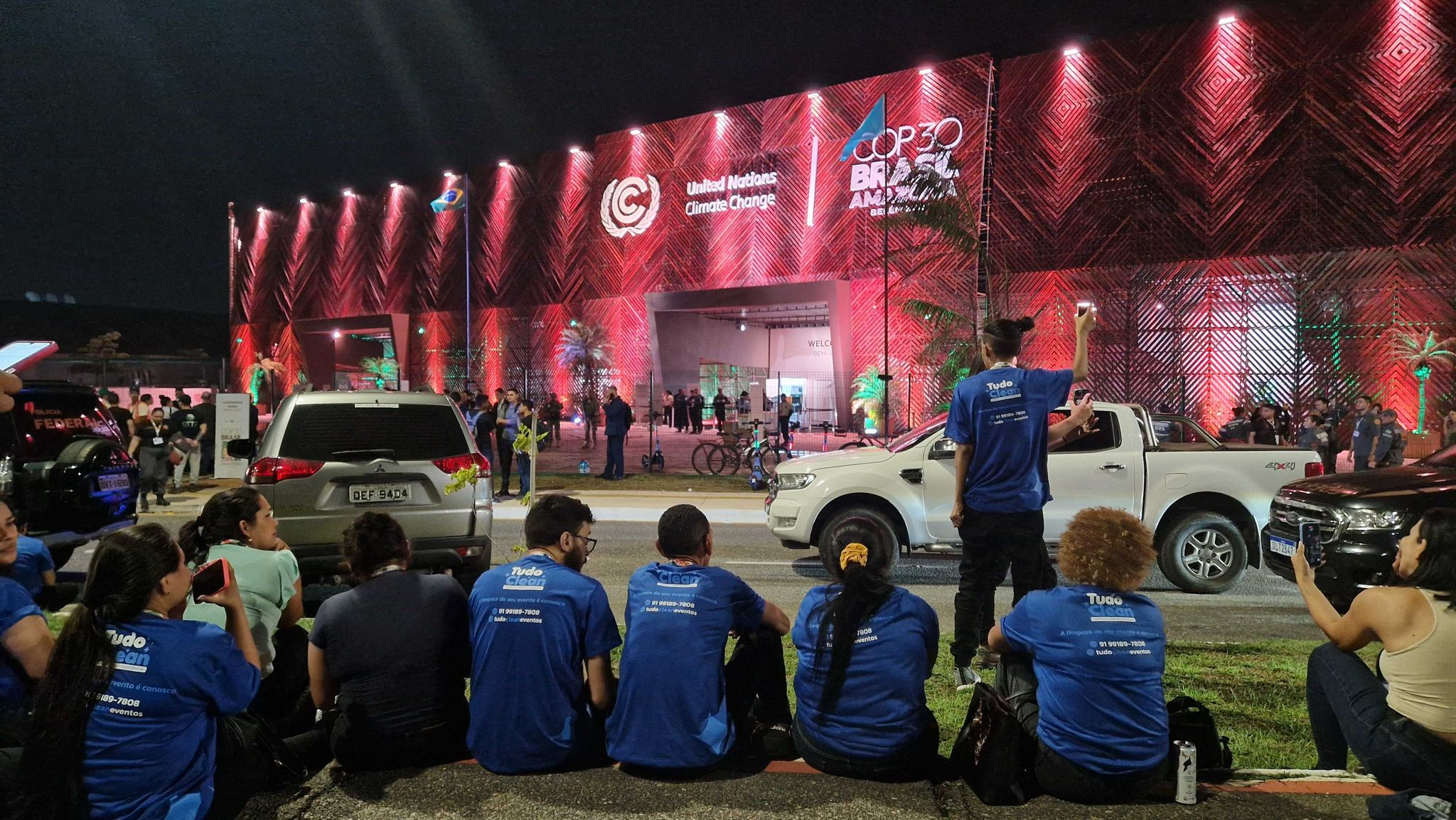 COP30: Indigene Aktivisten stürmen Klimakonferenz in Belém