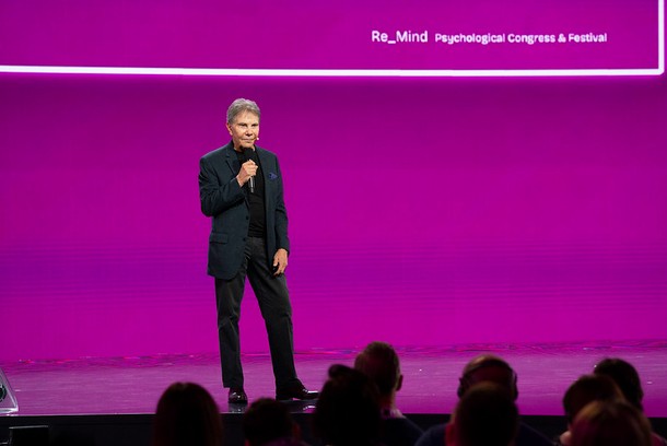 Amerykański psycholog Robert Cialdini