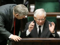 Palikot, Kaczyński i Macierewicz na czele. Politycy, którym nie ufamy. RANKING
