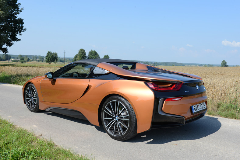 BMW i8 Roadster