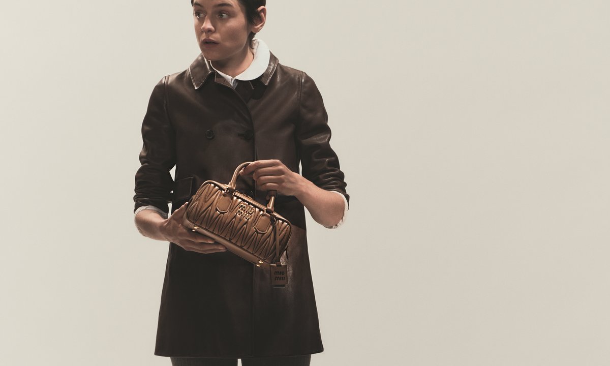 Miu Miu debiutuje w Polsce z nowym zapachem Miutine – intymnym manifestem stylu, niezależności i wolności