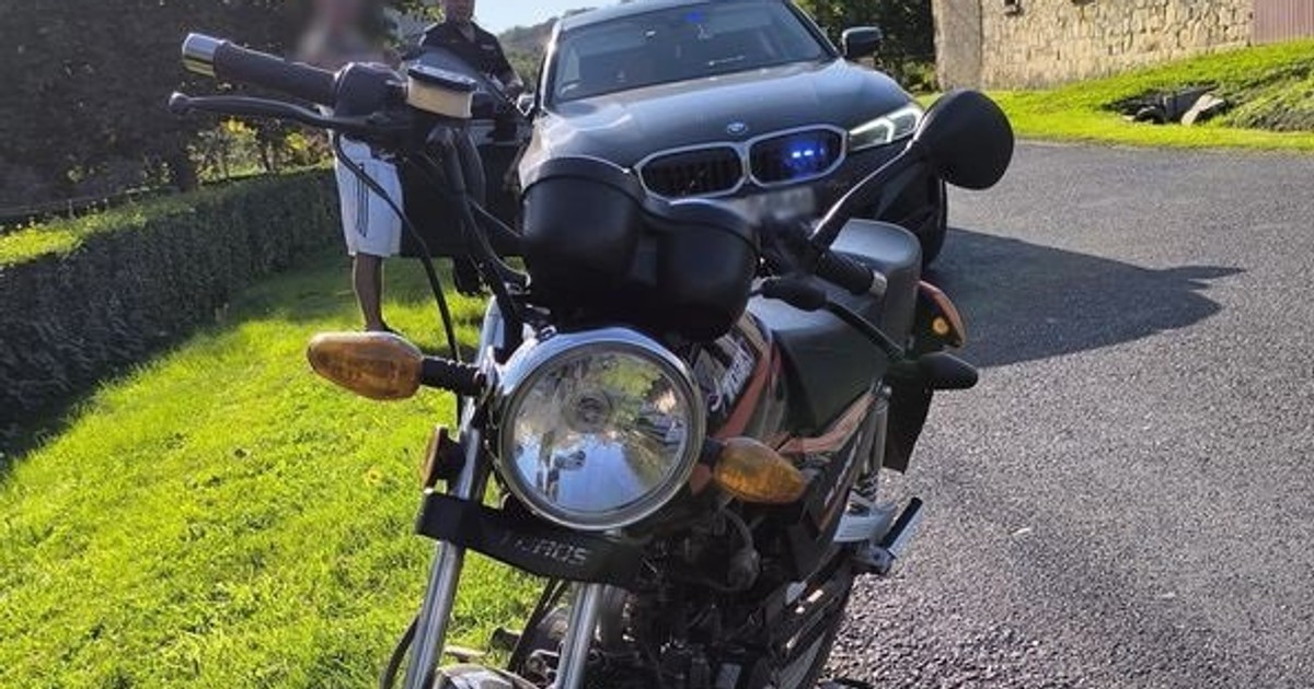 Wpadł, bo jechał bez kasku. Okazało się, że to wierzchołek góry lodowej