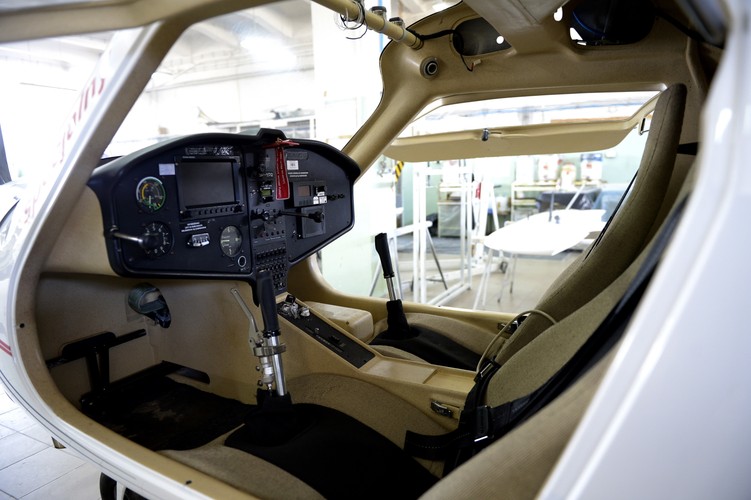 Dron na platformie ultralekkiego samolotu Czajka 


<br><br>fot. (dd/zuz) PAP/Darek Delmanowicz