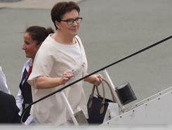 Nareszcie! Ewa Kopacz postawiła na luz i wygląda o niebo lepiej, niż zwykle