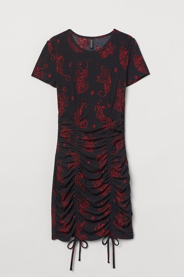 H&M 3990 Ft